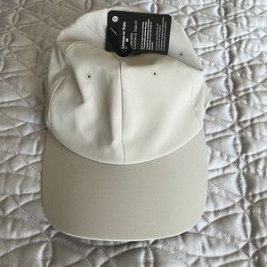 Lululemon stretch fit hat never worn tags on